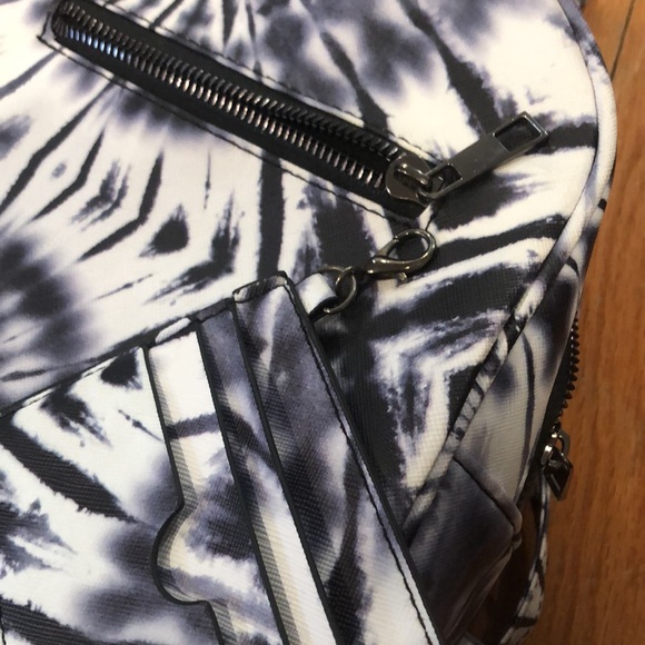 Tie Dye Small BackPack With Attachable Small Wallet - Picture 5 of 7
